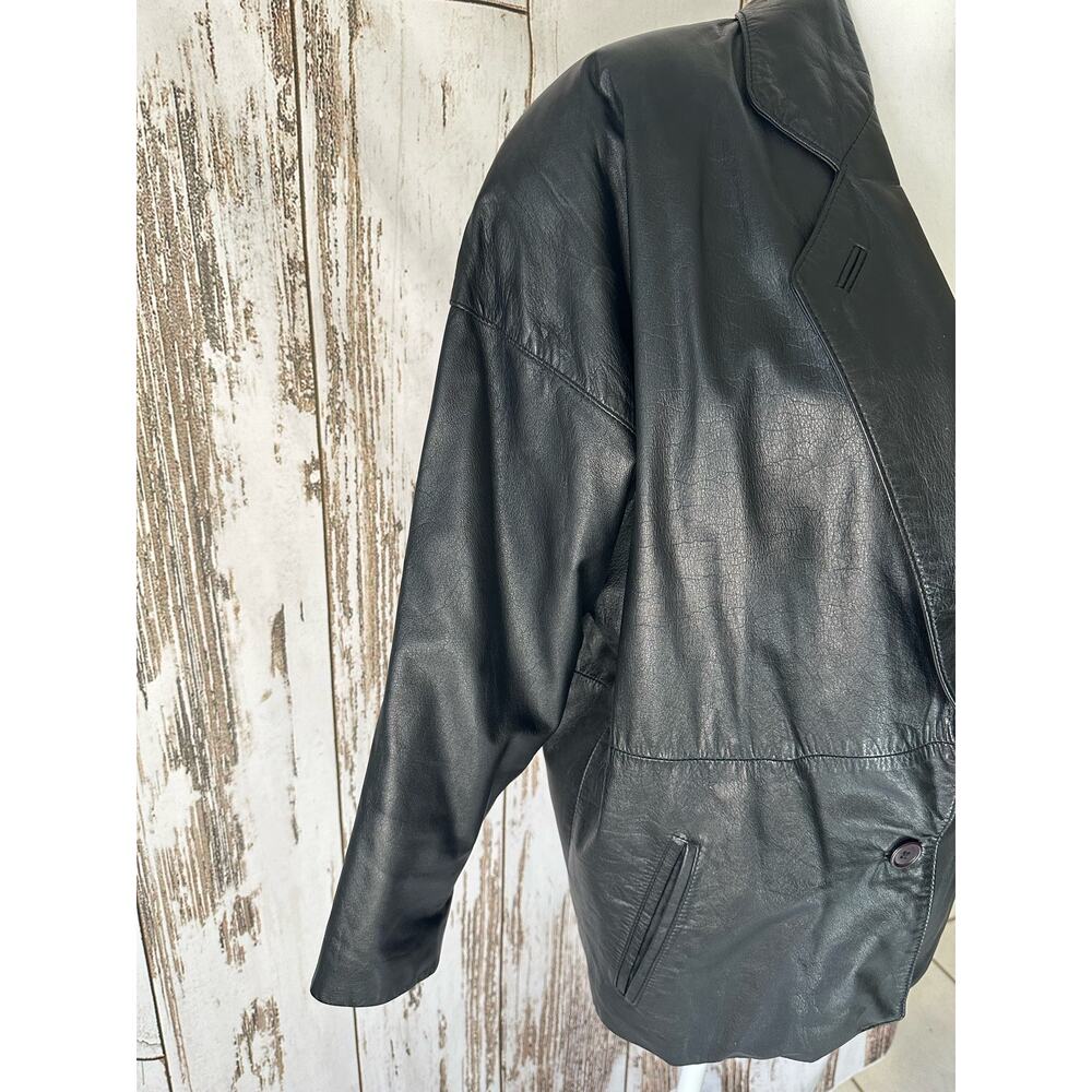 Toffs Women's Black Leather Jacket Vintage W/ Shoulder Pads - Picture 2 of 5